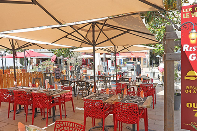 Belle terrasse au Vieux Siège Béziers