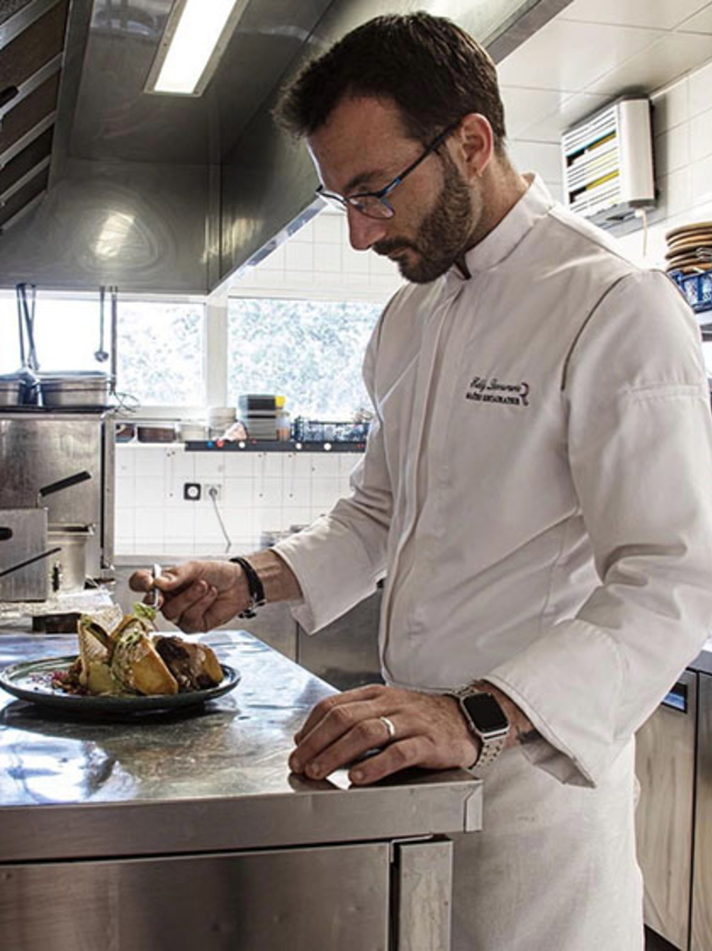 Eddy Lacourarie est le chef cuisinier du restaurant Chez Eddy la boufanelle à Boujan sur Libron