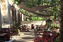 L’Auberge de l’Abbaye Villemagne l’Argentière • Restaurant fait maison et ses tables en terrasse (®auberge abbaye)