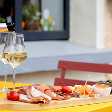 Avec ou sans modération Clermont l’Hérault • Bar à vins, tapas & épicerie fine (® SAAM-fabrice CHORT)