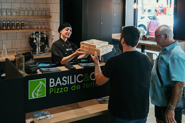 Basilic & Co Béziers est une pizzeria en centre-ville avec des pizzas fait maison ( ® basilic & co)