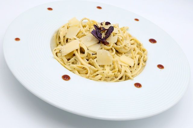 Linguines au pesto