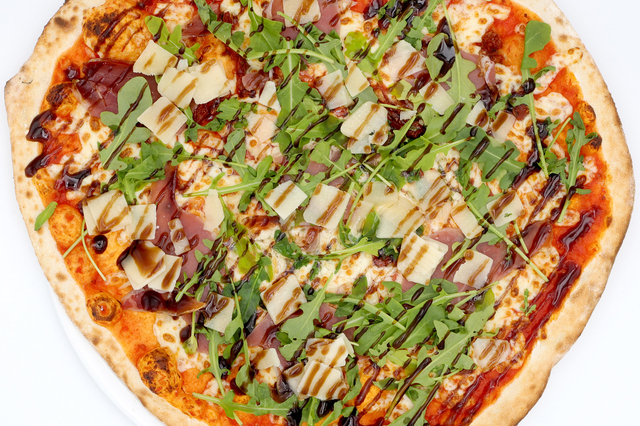 Pizza Jambon de Montagne - Pizzéria au feu de bois - La Cremade - Béziers